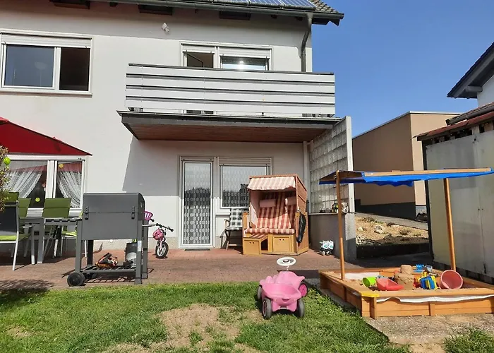 Διαμέρισμα Schoene Aussicht Vöhl